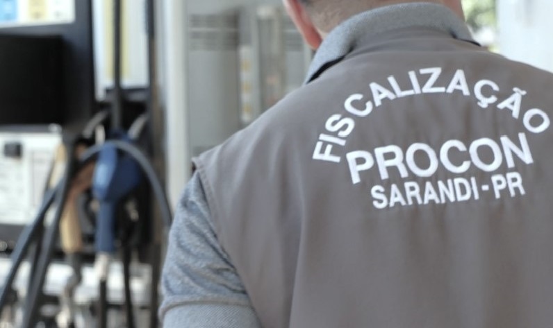 Levantamento do Procon Sarandi aponta variação de preço dos combustíveis; pesquisa na hora de abastecer segue importante